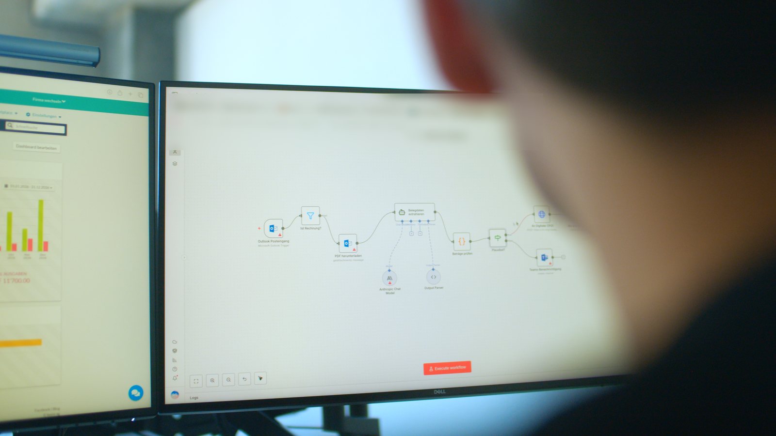 Bildschirm mit einem automatisierten Ablauf: Rechnungen aus dem E-Mail-Posteingang werden erkannt, ausgelesen, geprüft und gemeldet